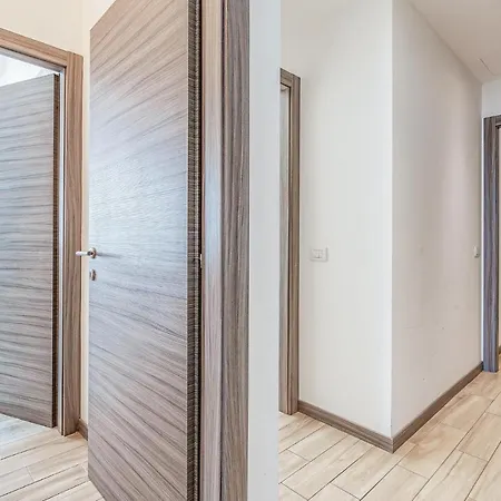 Apt. Luxury Britannia Apartman *